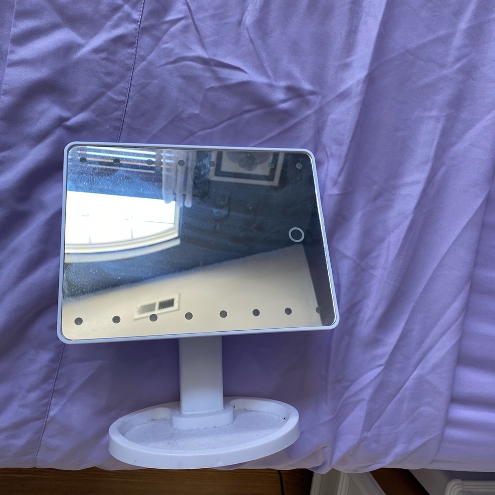 Light Up Makeup mirror